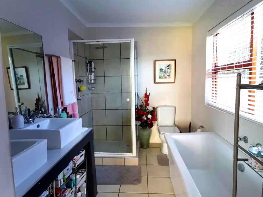 3 Bedroom Property for Sale in Onrus Western Cape